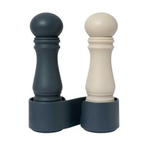 Mini kryddersett med CrushGrind-kvern i blåbær og hvitløksfarger. Perfekt til bordet, camping og kjøkkenbruk.