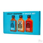 01: Crazy Bastard BLÅ sett med 3 karibiske hot sauces i blå gaveeske