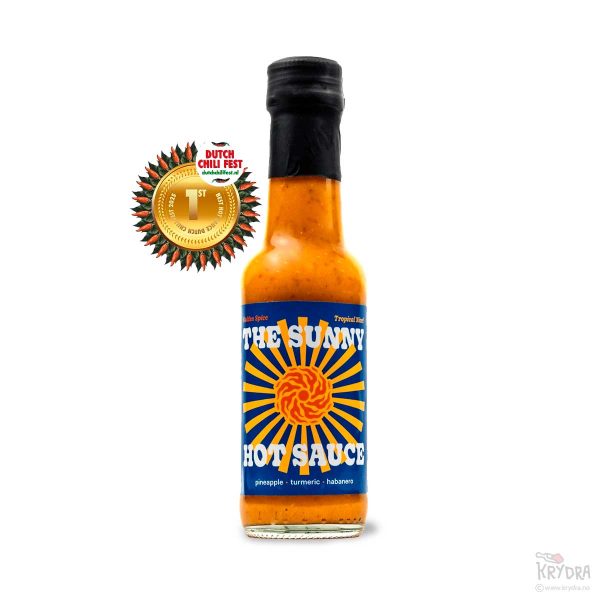 Flaske med The Sunny Hot Sauce med ananas, gurkemeie og habanero