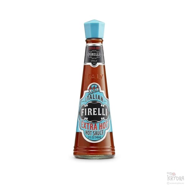 Firelle extra hot sauce, mot hvit bakgrunn